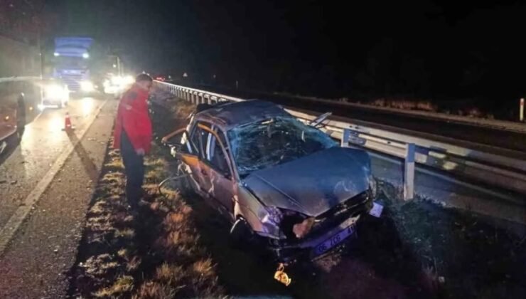 Çorum’da bir kişi, otostop çekerek bindiği aracın takla atması sonucu hayatını kaybetti.