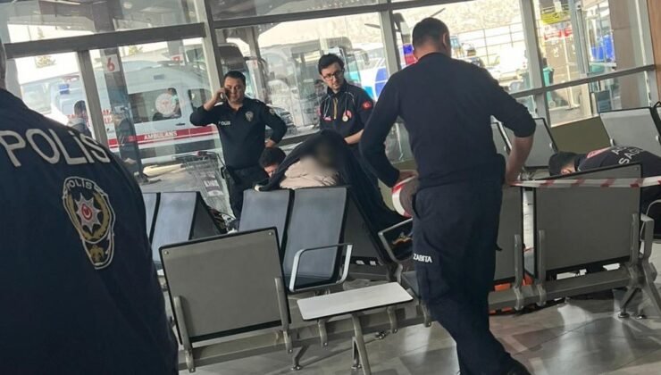 10 gündür otogarda yaşayan avukat oturduğu yerde hayatını kaybetti