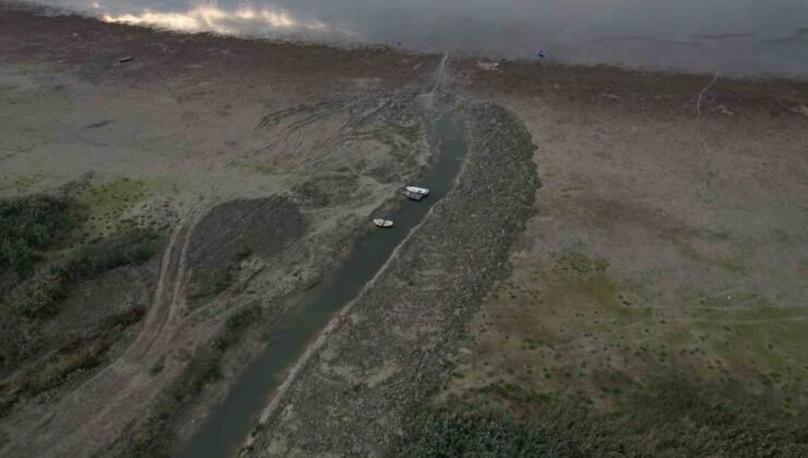 16 ilçenin muhtarları Sapanca Gölü için tek ses oldu: “Sanayinin değil yaşamın kaynağıdır”