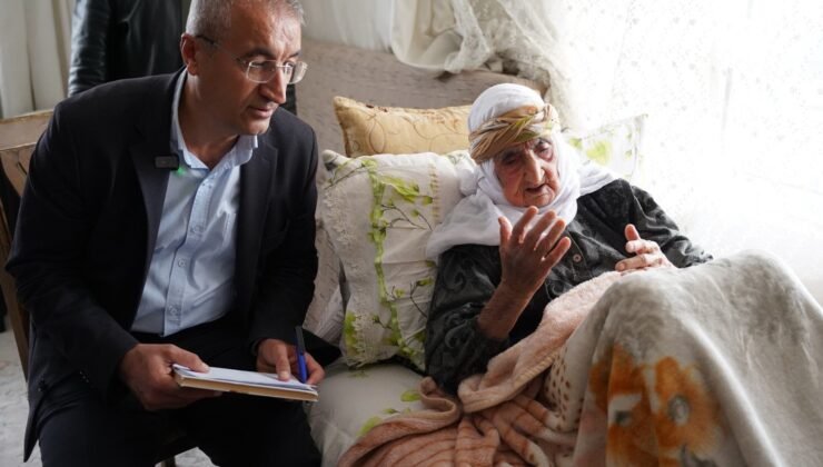 Adıyamanlı Hanım Orman, 105 yaşında AK Parti’ye üye oldu