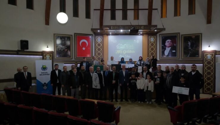 Aile okulunda ödüller sahiplerini buldu