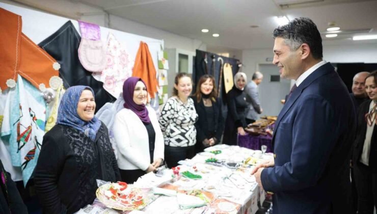 Aliağa Tüpraş Halk Eğitimi Merkezi’nden yeni yıl sergisi