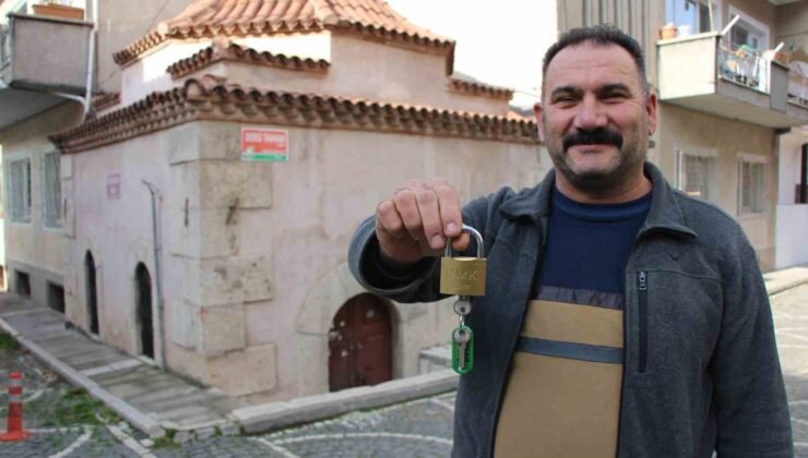 Amasya’da kapısına kilit vurulan 9 türbeden 5’i yeniden ziyarete açıldı