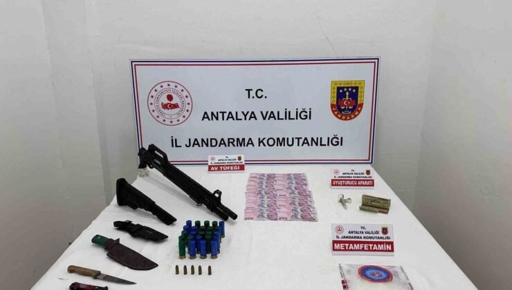 Antalya’da uyuşturucu operasyonu: 3 şüpheli gözaltında