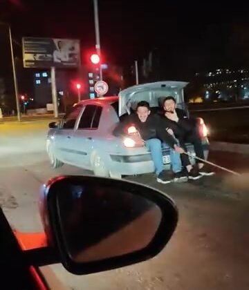 Arızalanan TOFAŞ’ı iple çektiler