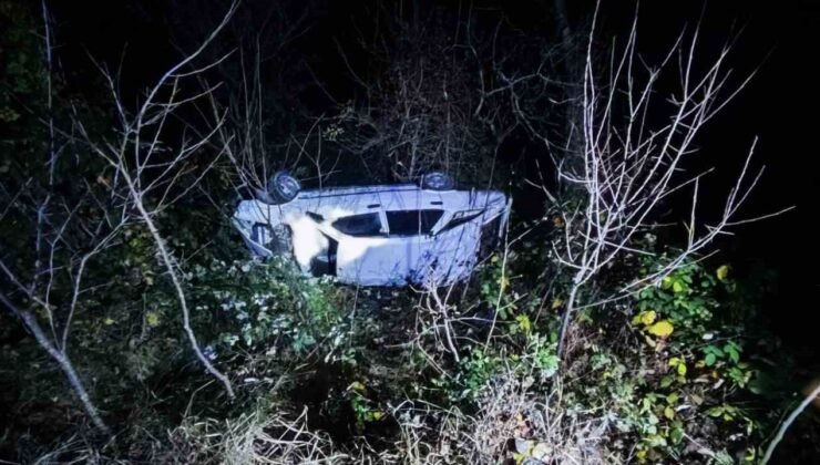 Artvin’de otomobil uçuruma yuvarlandı: 4 yaralı