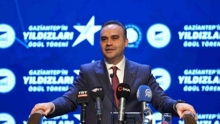 Bakan Kacır: “23 yıl önce 36 milyar dolar olan yıllık ürün ihracatımız 270,6 milyar dolara çıktı”