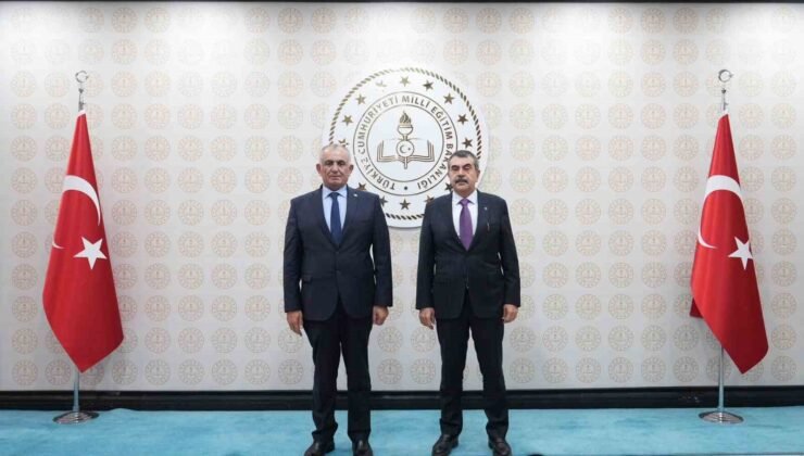 Bakan Tekin, KKTC Milli Eğitim Bakanı Çavuşoğlu’nu makamında ağırladı