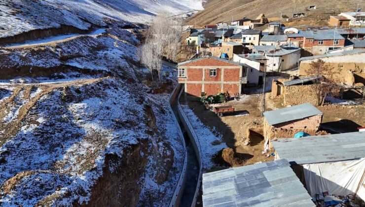Bayburt’ta taşkın kontrol inşaatlarında çalışmalar sürüyor