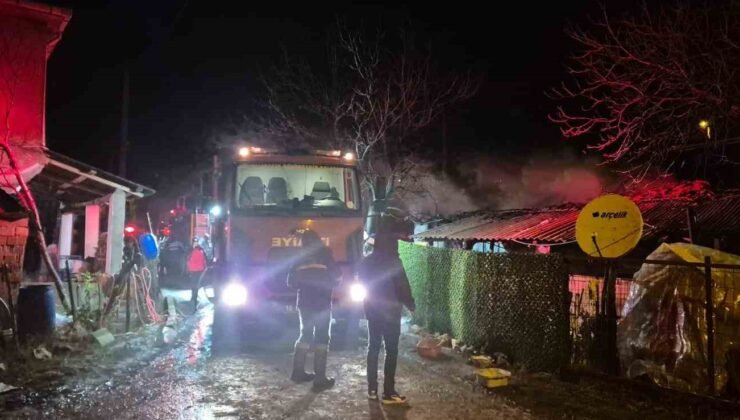 Bigadiç’te ev yangını: 1 ölü
