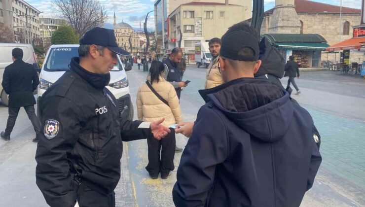 Bolu’nun en işlek caddesinde kaçak göçmen uygulaması