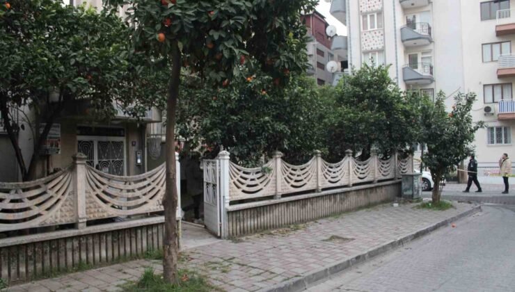 Çatıdan düşen genç hayatını kaybetti