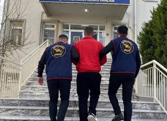 Cinayetten aranıyordu, Söke’de yakalandı