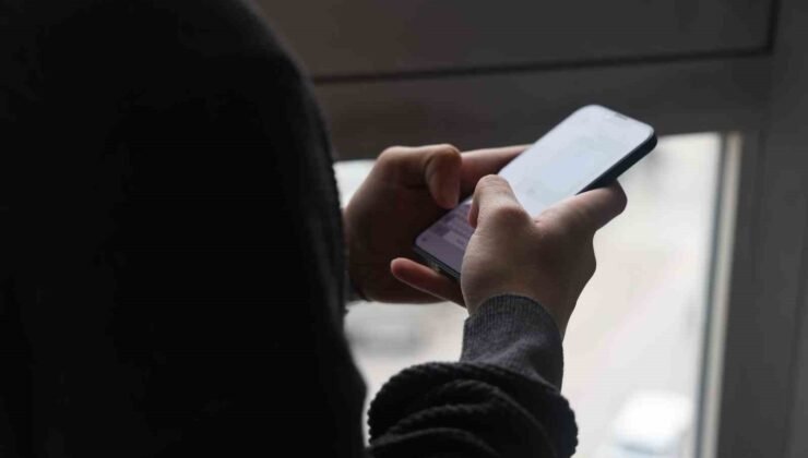 Çocukların dikkatini çalan tehlike: Kısa videolar