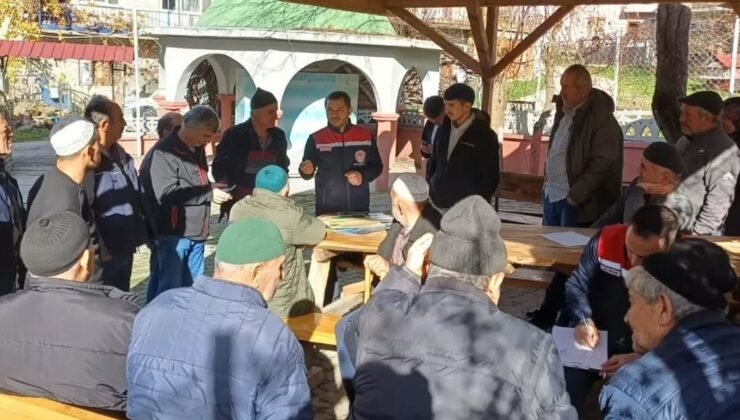 Çukurören köyünde üreticilere eğitim