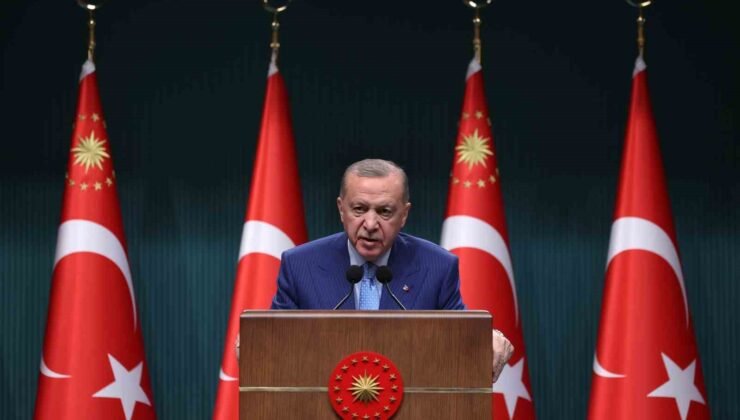 Cumhurbaşkanı Erdoğan: “Muhalefetin iş bilmezliğine bakıp asla umutsuzluğa kapılmayın, liyakatli kadrolar Türkiye’de iş başındadır”