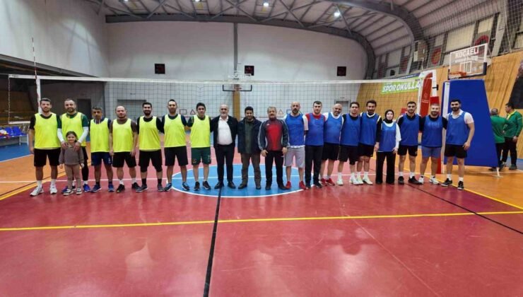Darıca’da kurumlar arası voleybol turnuvası heyecanı başladı