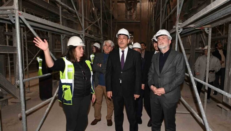 Depremlerle ağır hasar alan Kahramanmaraş’ın tarihi yeniden ayağa kalkıyor