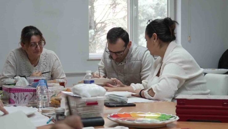 Düzce’de kadınlar hem öğreniyor hem eğleniyor