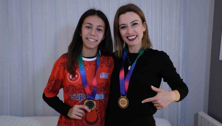 ’Dünya Hafıza Şampiyonası’na Adanalı anne ile kızı damga vurdu