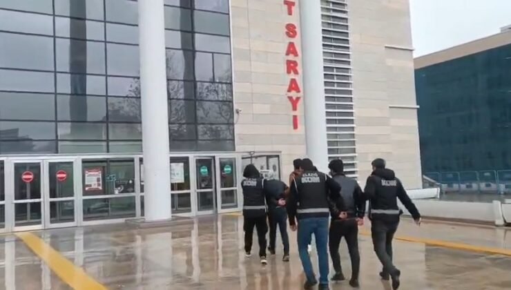 Ehliyet sınavındaki kopya düzeneğine 2 tutuklama