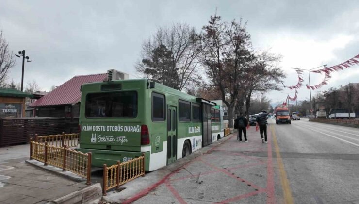 Erzurum’daki “Geri Dönüşüm Temalı Otobüs Durağı” projesi ilgi odağı