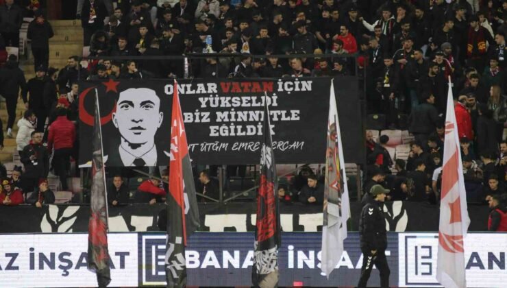 Es-Es taraftarı hava şehidi Emre Mercan’ı unutmadı