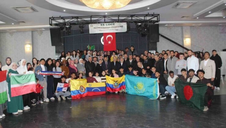 Eskişehir’de 55 ülkeden öğrenci kahvaltı programında buluştu