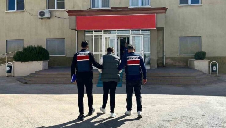 Gaziantep’te 11’er yıl hapis cezasıyla aranan 3 şahsı jandarma yakaladı
