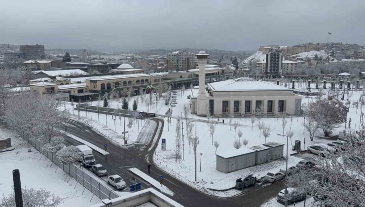 Gaziantep’te beklenen kar yağışı öncesi okullara tatil kararı