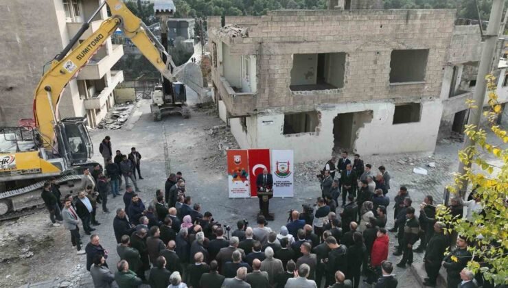Gülpınar: “Bazıları konuşur bazıları yapar”