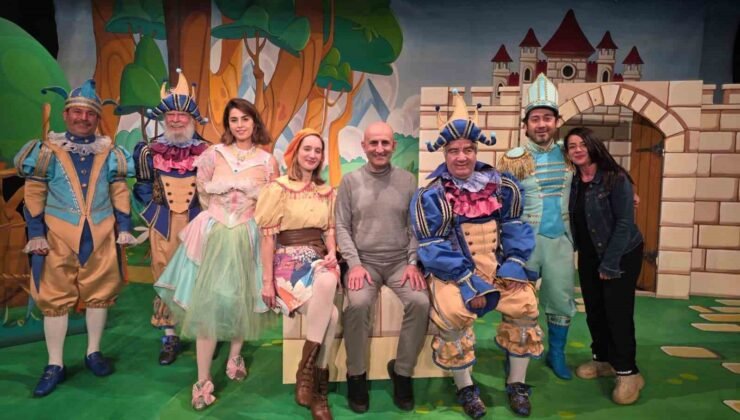 “Her Çocuğa Bir Tiyatro, Her Kalbe Kitap Sevgisi”