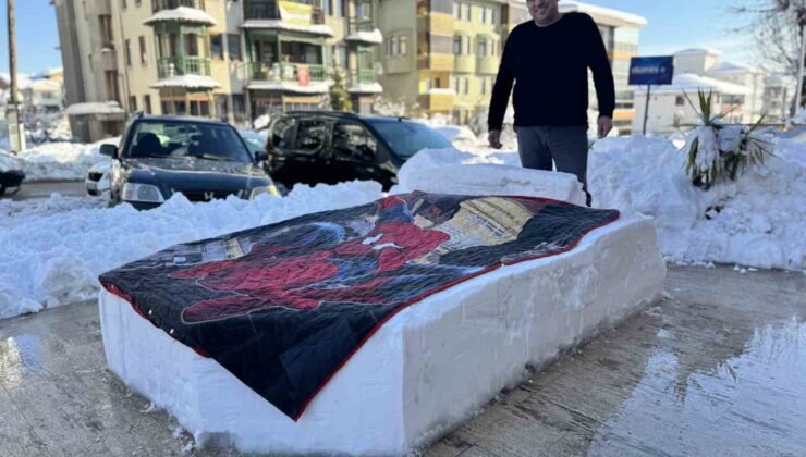 Herkes kardan gelin damat yaparken o yatak yapmayı seçti