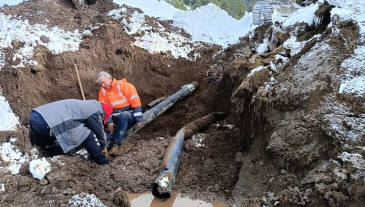 Ilgar Dağı Geçidi’nde tünel çalışmasında su borusu patladı