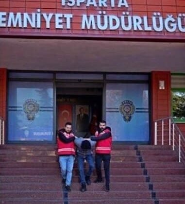 Isparta’da 9 yıl kesinleşmiş hapis cezası bulunan cezaevi firarisi yakalandı