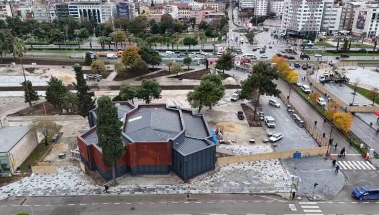 İstiklal Meydanı ve Kurtuluş Yolu’ndaki çalışmalar devam ediyor
