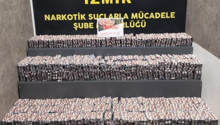 İzmir’de binlerce uyuşturucu hap ve kokain ele geçirildi