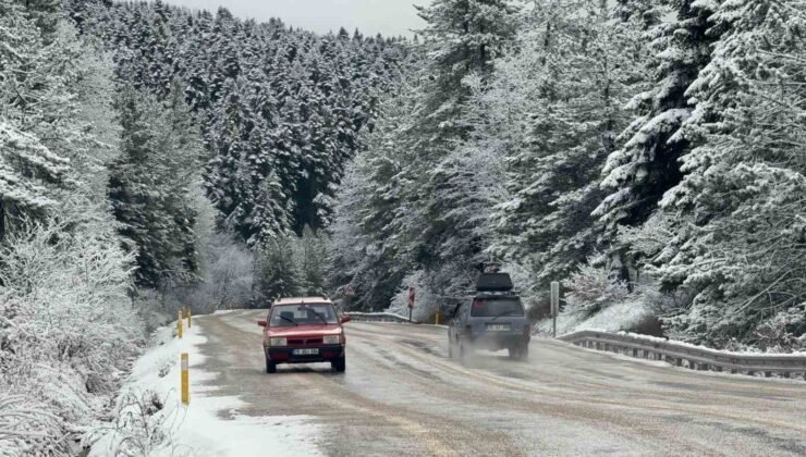 Karabük-Bartın kara yolu beyaza büründü