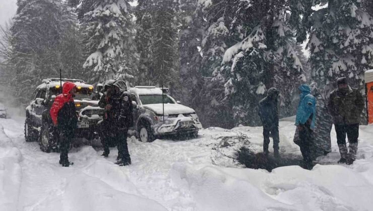 Karabük’te yaylada mahsur kalan 7 kişi kurtarıldı