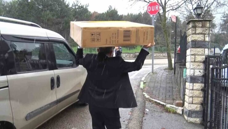 Karlı havada yürekleri ısıtan yardım