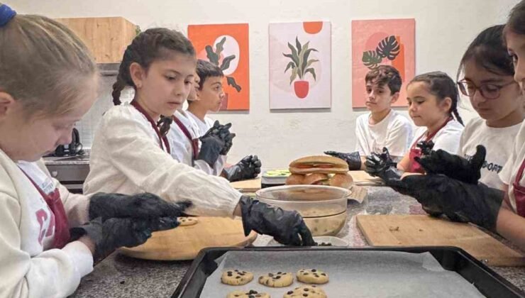 Kartepe’deki ilkokulda “Türkiye Yüzyılı Maarif Modeli” ile çok yönlü eğitim