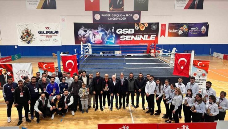 Kayseri’de “Gazilerimize Vefa Muaythai Şampiyonası” yapıldı