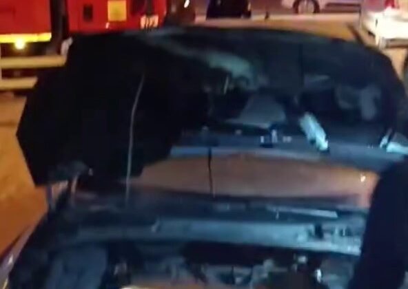 Konya’da park halindeki otomobilde yangın