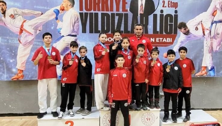 Körfezli karatecilere Sakarya’da 13 madalya
