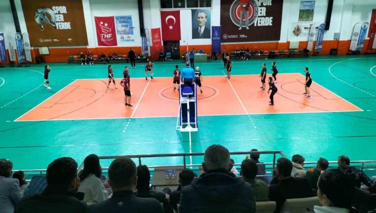 Köyceğiz’de ödüllü Voleybol Turnuvası başladı