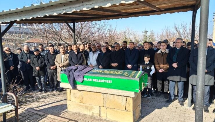 Koyun otlatma meselesinden öldürülen adam toprağa verildi