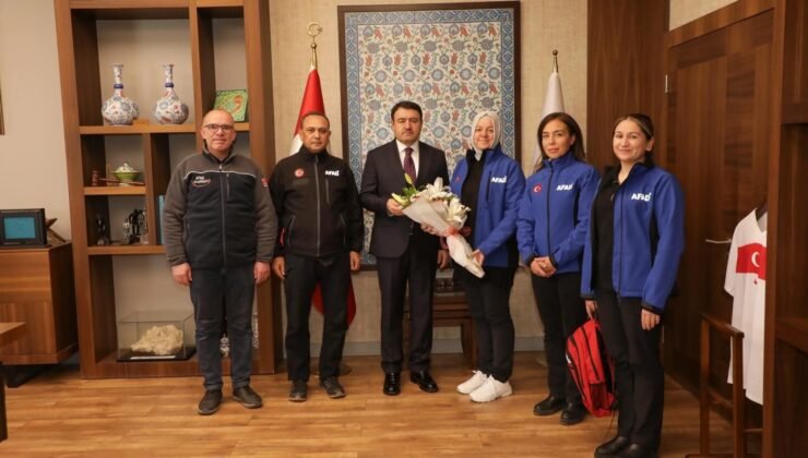 Kütahya AFAD’dan kuruluş yıl dönümünde valiliğe ziyaret