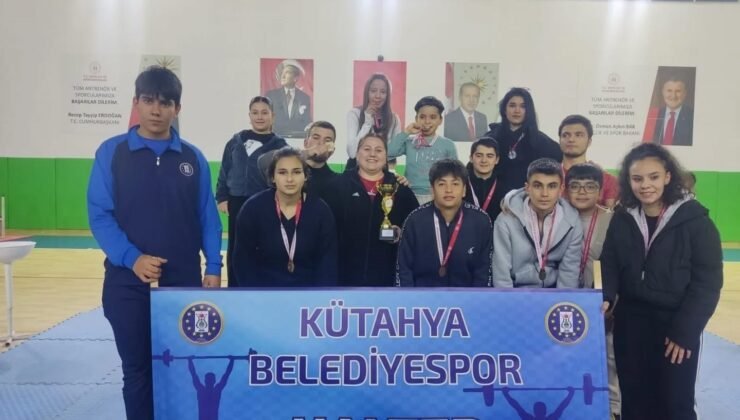 Kütahyalı haltercilerinden büyük başarı