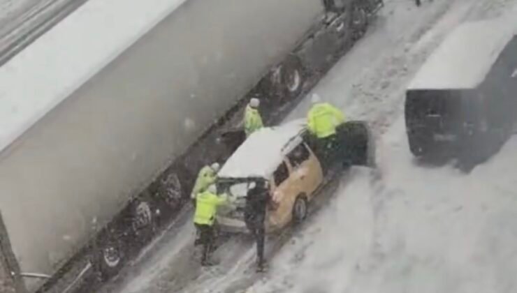 Mardin’de kar değil, kardeşlik manzaraları