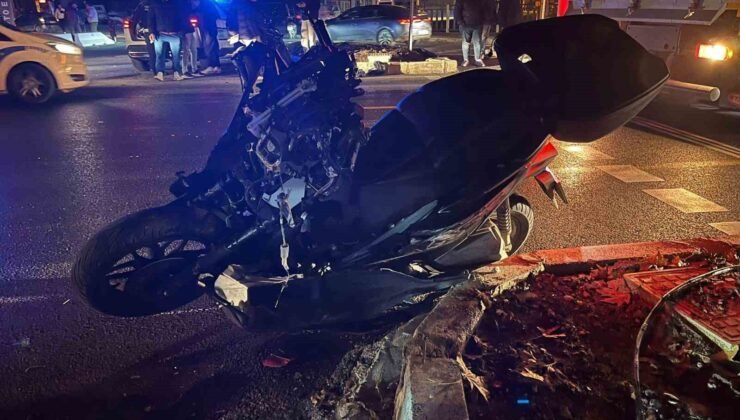 Menteşe’de motosiklet tıra çarptı: 1 ölü